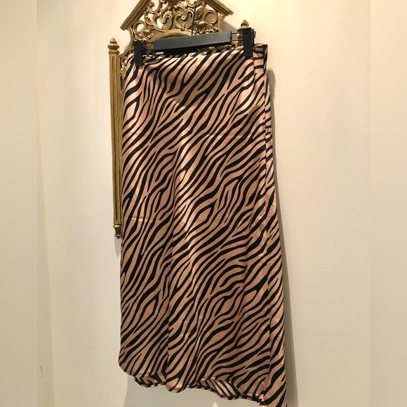 Zebra Print Satin Skirt - Picture 3 of 4